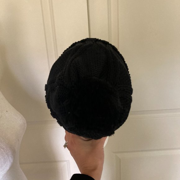 NIKE GOLF LADIES CHUNKY CABLE KNIT BEANIE- BLACK - Picture 6 of 7